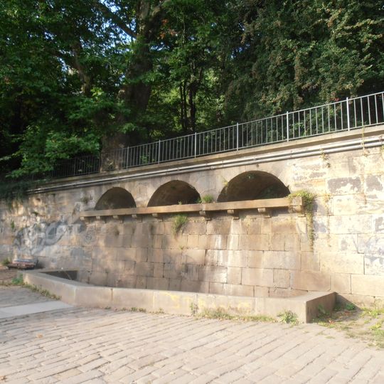 Anlage an der Einmündung des Mordgrundbachs mit Klengel-Gedenkstein