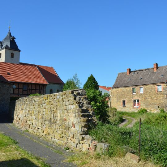 Ernst-Thälmann-Straße 21, Im Winkel 1, 3, Mittelstraße 12, 13