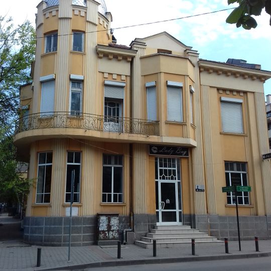 Kolfalchevi house
