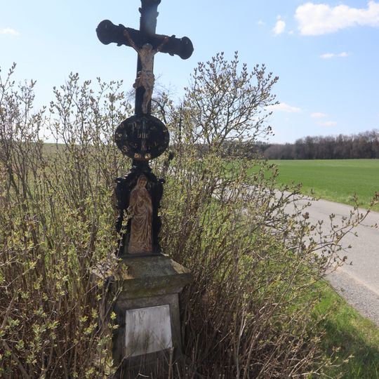 Kříž u přejezdu u Dědic