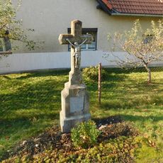 Kříž u domu č. 19 ve Chválkově