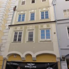 Wohn- und Geschäftshaus