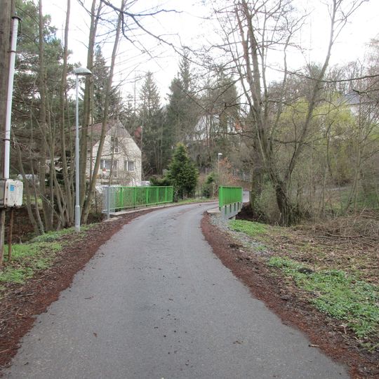 Most ulice Na Ztraceném korci přes Výmolu