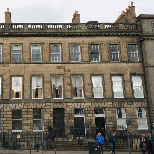 Edinburgh, 5, 6, 7 Leopold Place