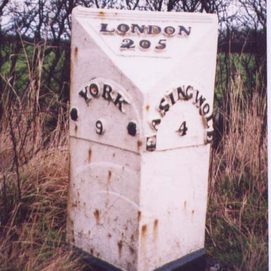 Milestone To North Of Warehill Lane At Ngr 527 636