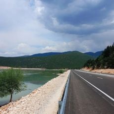Avlan Gölü
