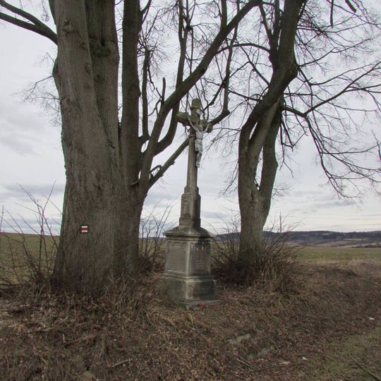 Kříž jižně od rozhledny Oslednice v Telči