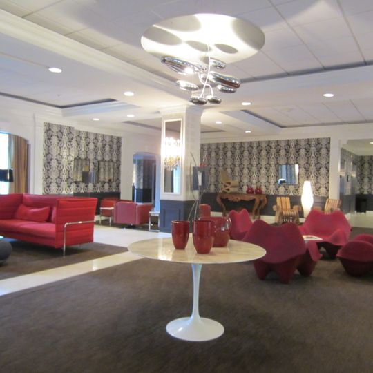 Capitol Skyline Hotel