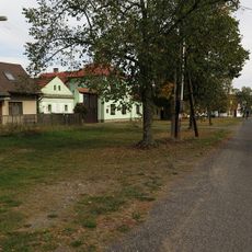 Ústřední náves, půdorys okrouhlice