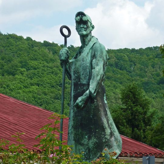 Skulptur eines Stahlarbeiters Wilhelm-Müller-Straße 14