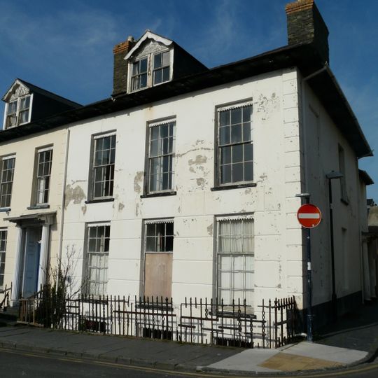 No.6 Laura Place