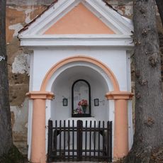 Výklenková kaple u zámku v Přečíně