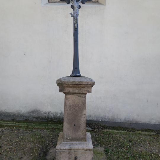 Wayside cross in Jílové near church