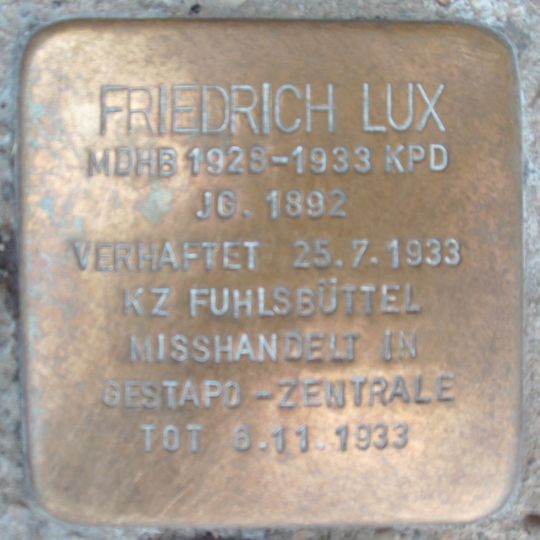 Stolperstein en memoria de Friedrich Lux