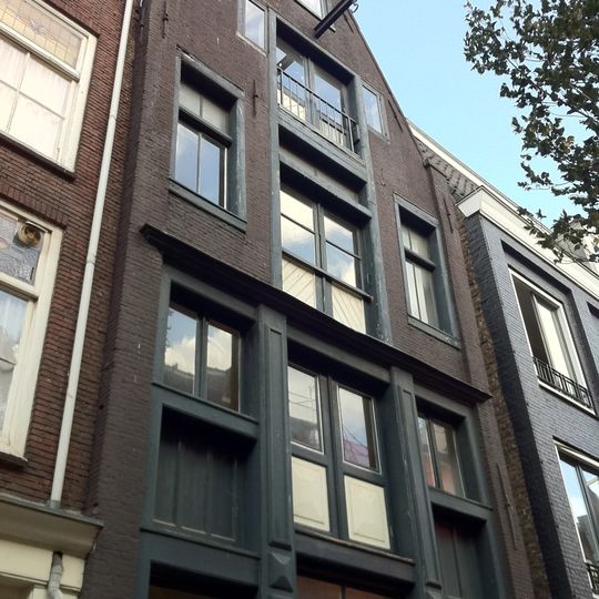 Oudezijds Achterburgwal 14