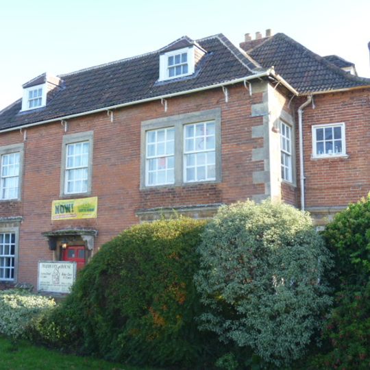 Boundary Wall To Front Of Heathcote House