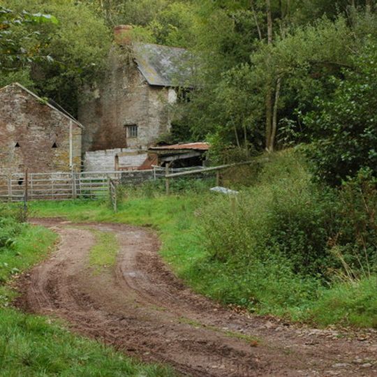 Brook Farmhouse Approximately 100 Metres West Of Brook Farmhouse