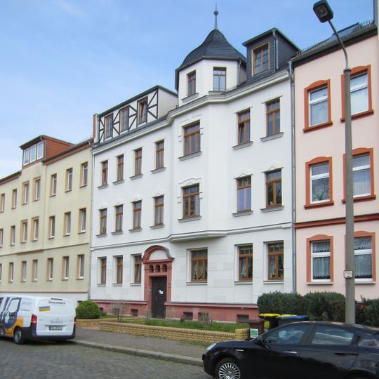 Mietshaus Schillerplatz 8