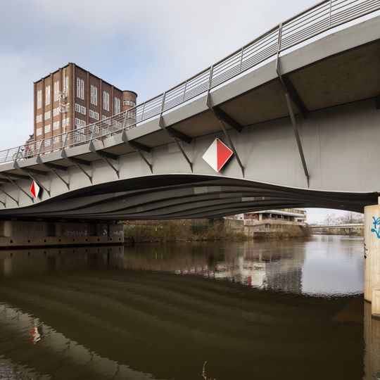 Benno-Ohnesorg-Brücke