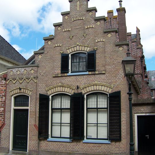 Woonhuis in een aan de Hollandse renaissance refererende bouwtrant