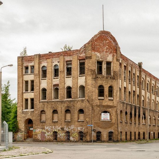 Bitterfelder Straße 13