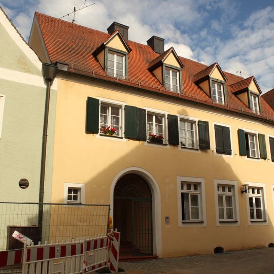 Kunst-Fischer-Gasse 1