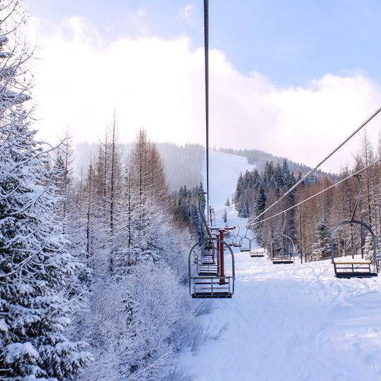 49 Degrees North Ski Area