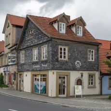 Wohn- und Geschäftshaus