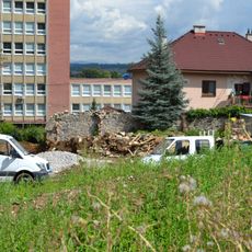 Thurzov dom, múr parcelačný