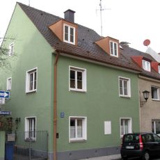Zweigeschossiges Wohnhaus