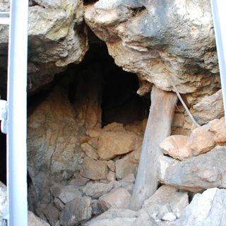 Cave of Kitsos