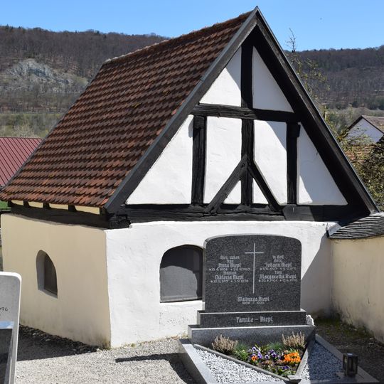 Beinhaus Ilbling 1 in Kinding