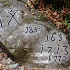 Grenzstein zur Markierung der Grenze von Kloster Benediktbeuern mit dem Landgericht Tölz