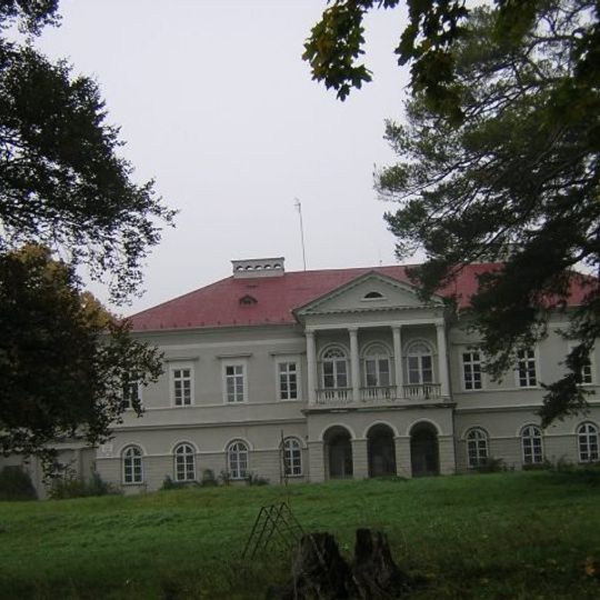 Detský domov, kaštieľ