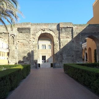 Patio del León, Alcázar of Seville