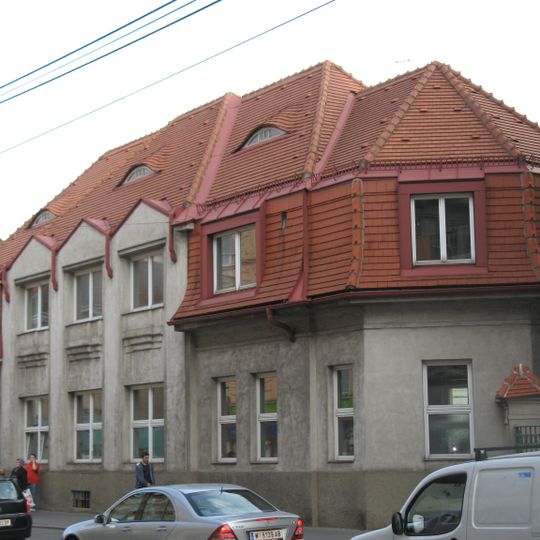 Abfertigungsgebäude Bahnhof Favoriten