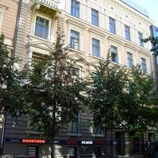 Dzīvojamās ēkas (2)