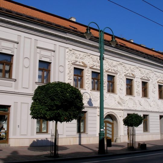 Klobušický Palace