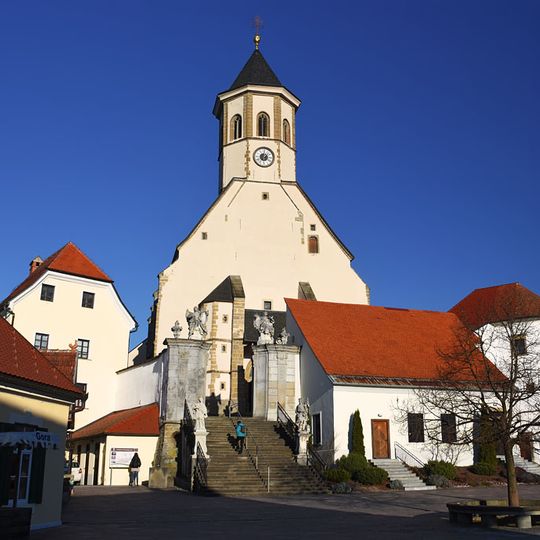 Basilika der Schutzmantelmadonna