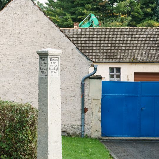 Wegweiser Berliner Straße 8