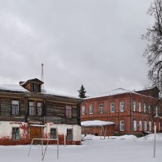 Школьный комплекс при Троицкой церкви (Вязники)