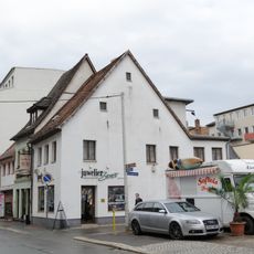 Wohnhaus in geschlossener Bebauung, in Ecklage Marienstraße 48