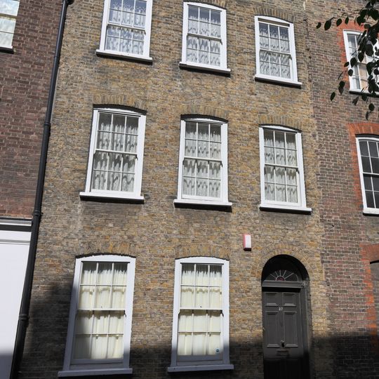 27, Folgate Street E1