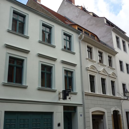Wohnhaus in geschlossener Bebauung Steinweg 32