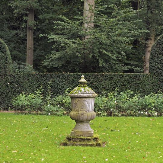 Nijenrode: tuinsieraden