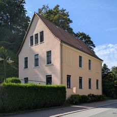 Schule Zum Grünbach 6