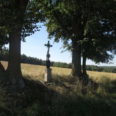 Kříž v poli nad Býkovicemi