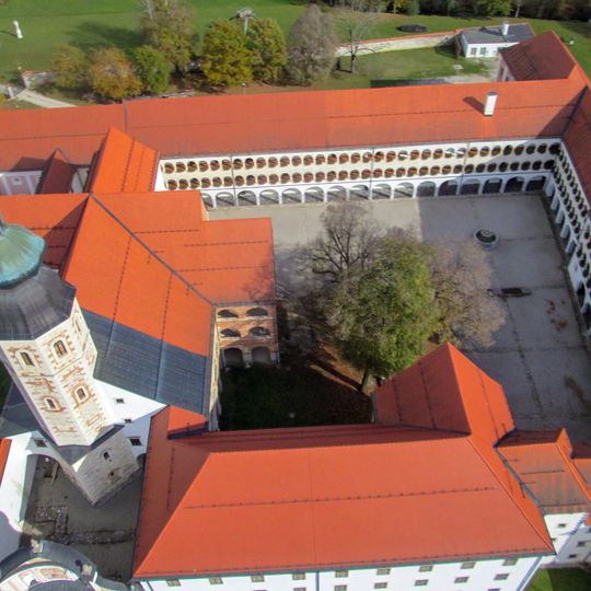 Območje gradu Kostanjevica