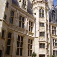 Bourges i Berry: dziedzictwo historyczne, zamki średniowieczne i tereny naturalne