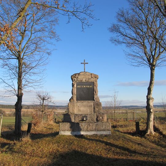 Pomník padlým v Kůzové